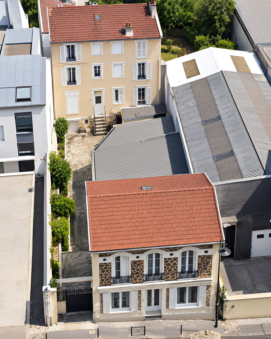 Courbevoie Bécon — Immeuble de rapport 8 appartements et local commercial