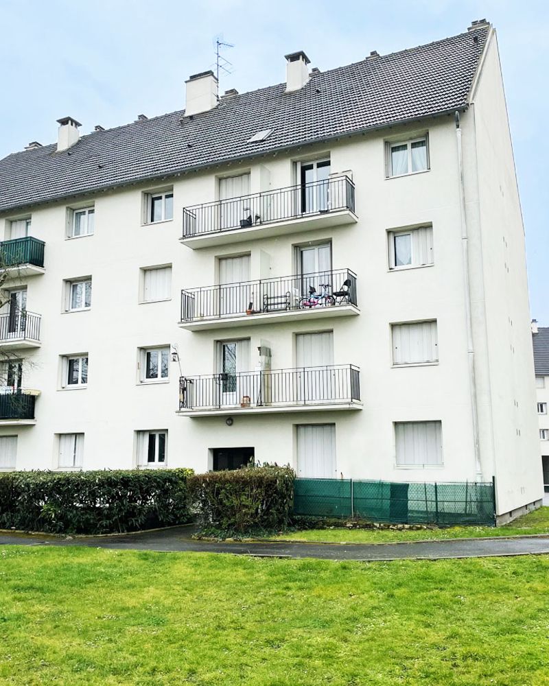 2 immeubles,Plus de 3 000 m²,54 appartements,1 commerce,50 parkings,Acquéreur professionnel